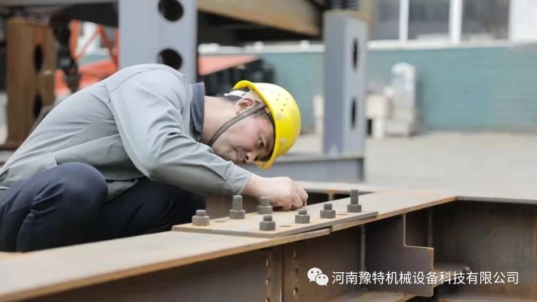 影響橢圓振動(dòng)篩處理能力的因素都有哪些？